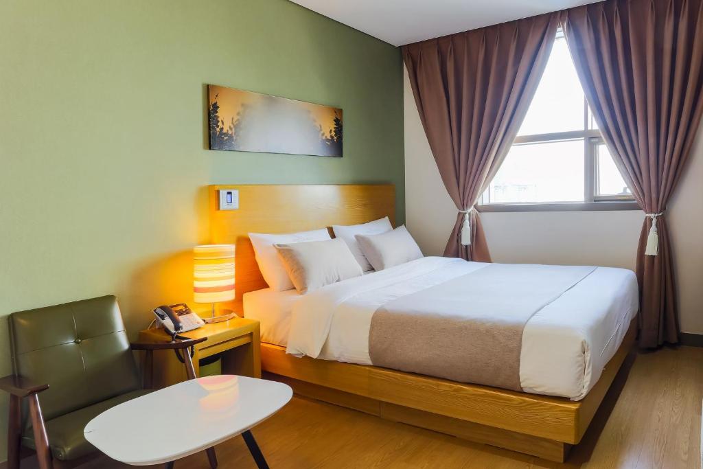 La Mer Hotel
