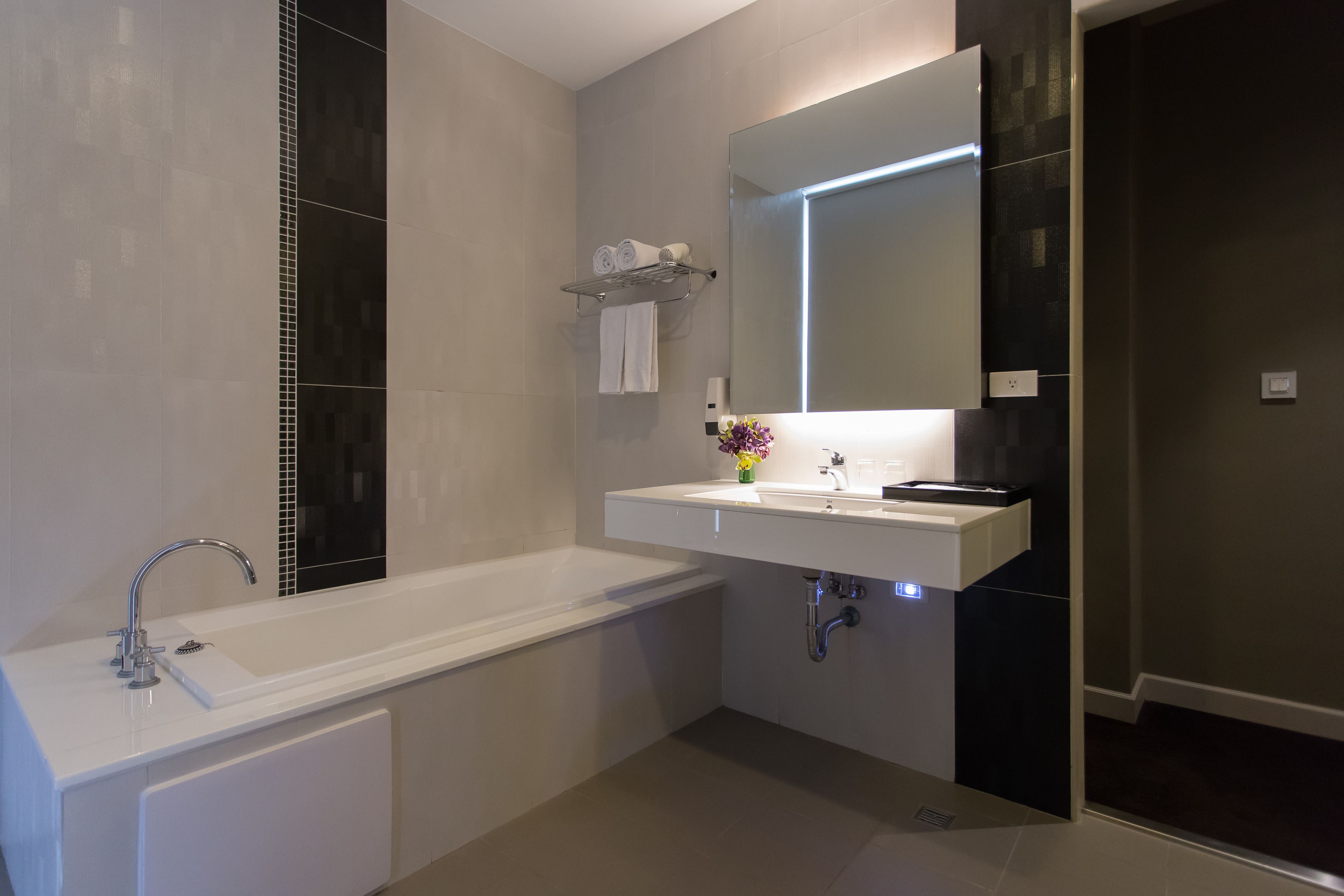 Leesing Hotel - Qixian