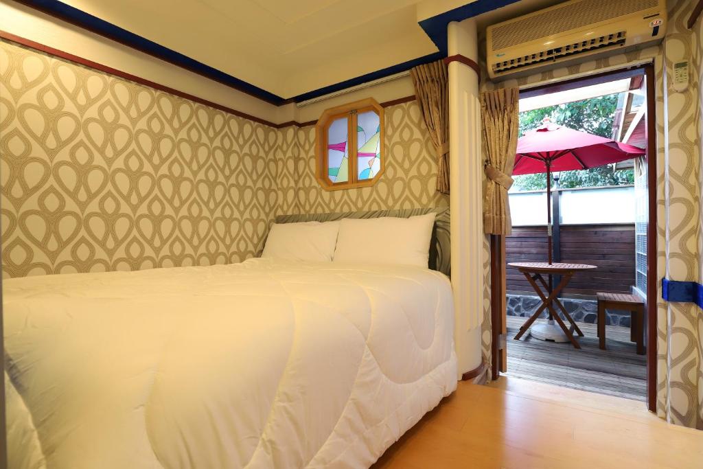 Phoenix Pavilion Hot Spring Hotel