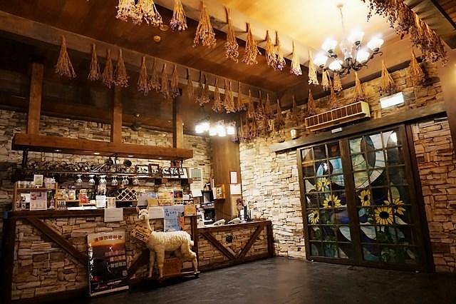Provence Rose Lodge