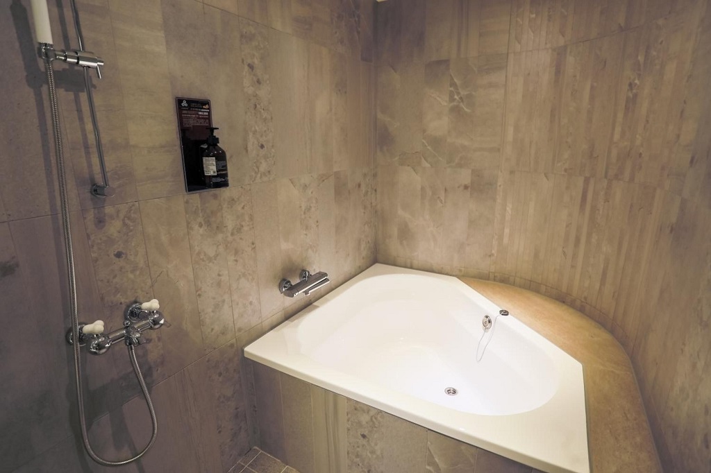Quarantine Hotel - Pavilion Boutique Hotel