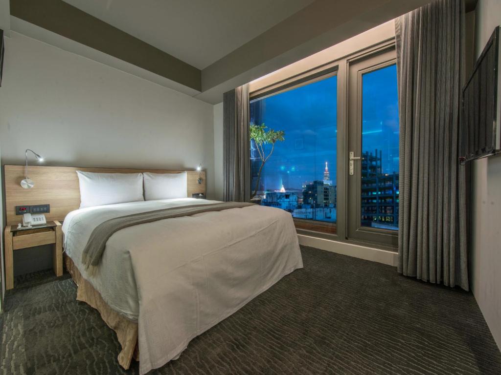 Simple Plus Hotel
