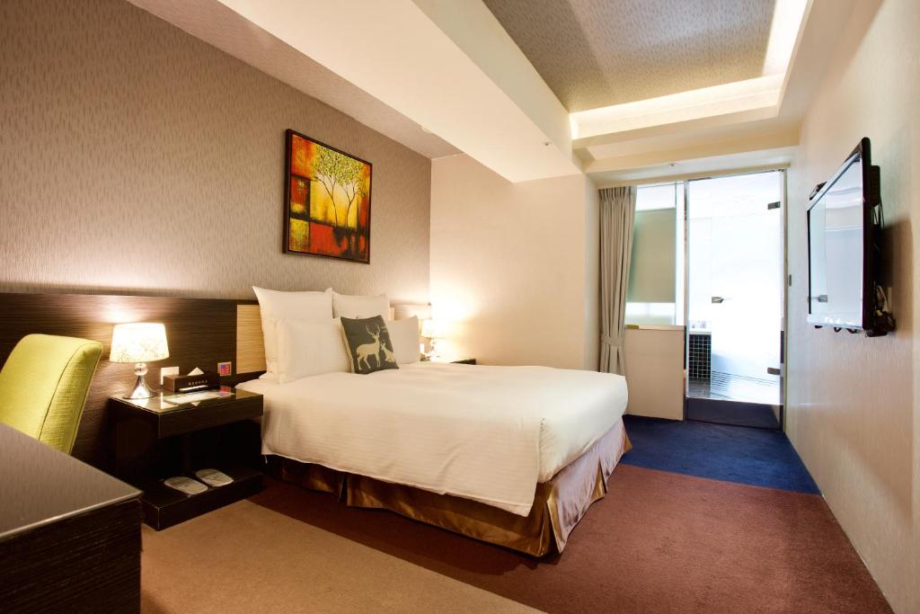 V one Hotel
