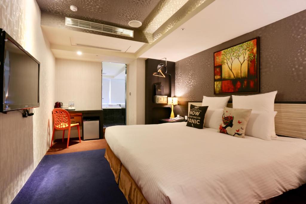 V one Hotel