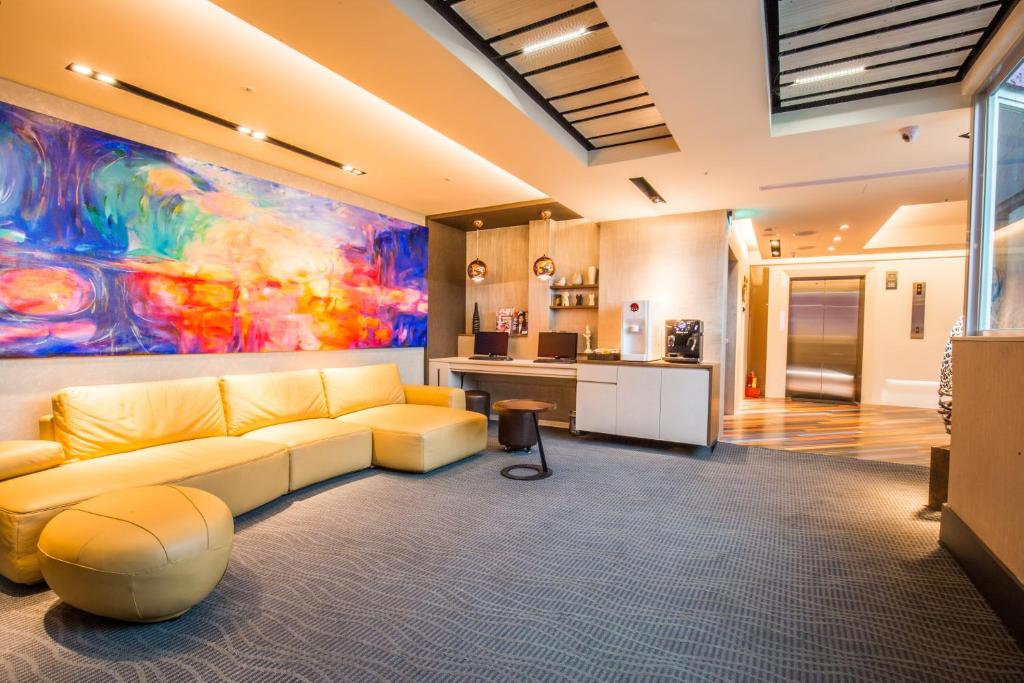 Walker Hotel. Ximen