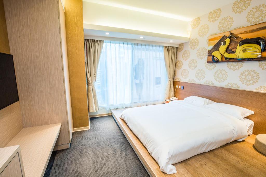 Walker Hotel. Ximen