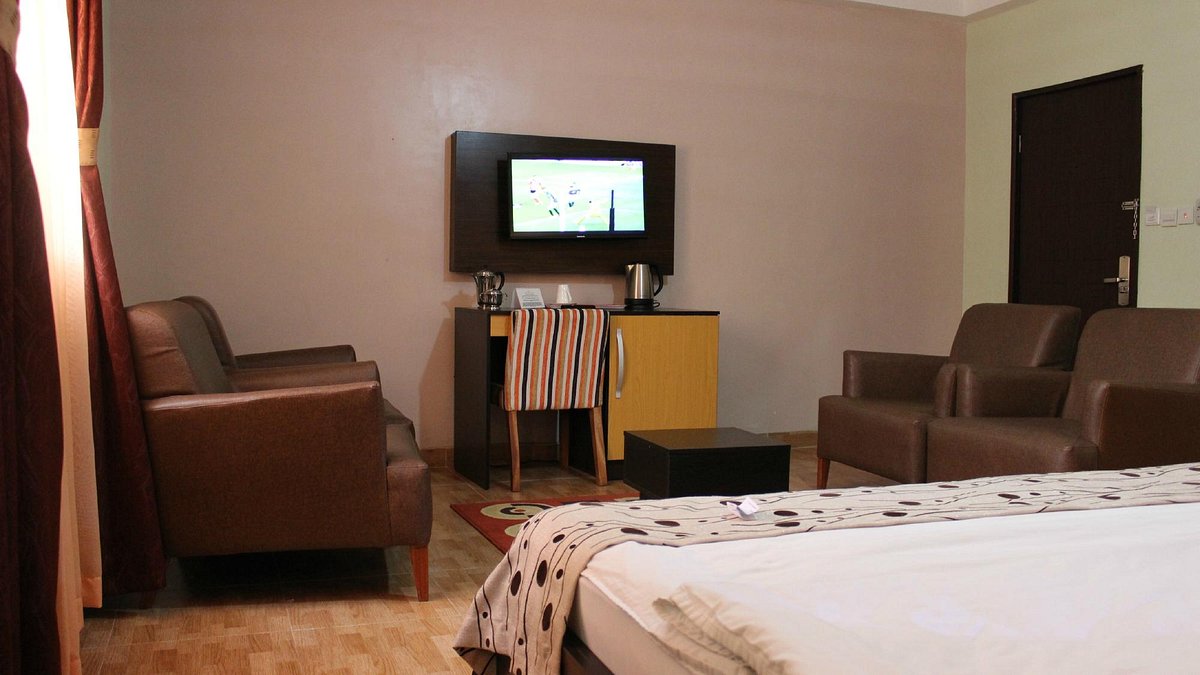 Downtown Royal Hotel