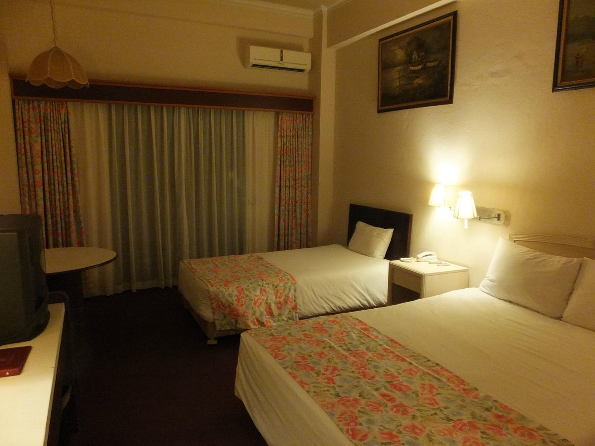 Holiday Saipan Hotel