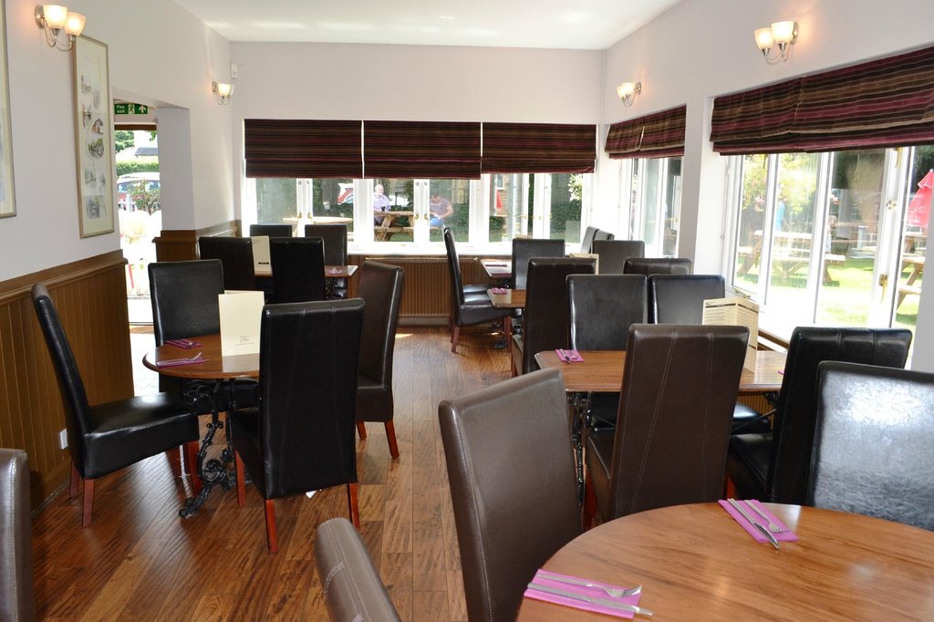 The Rowbarge Hotel and Restaurant