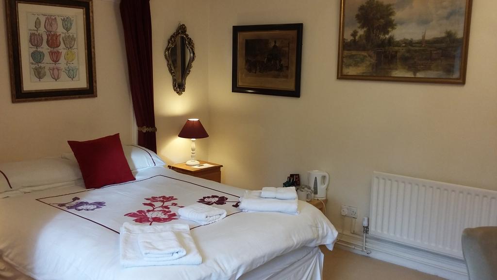 Featherstone Farm Hotel