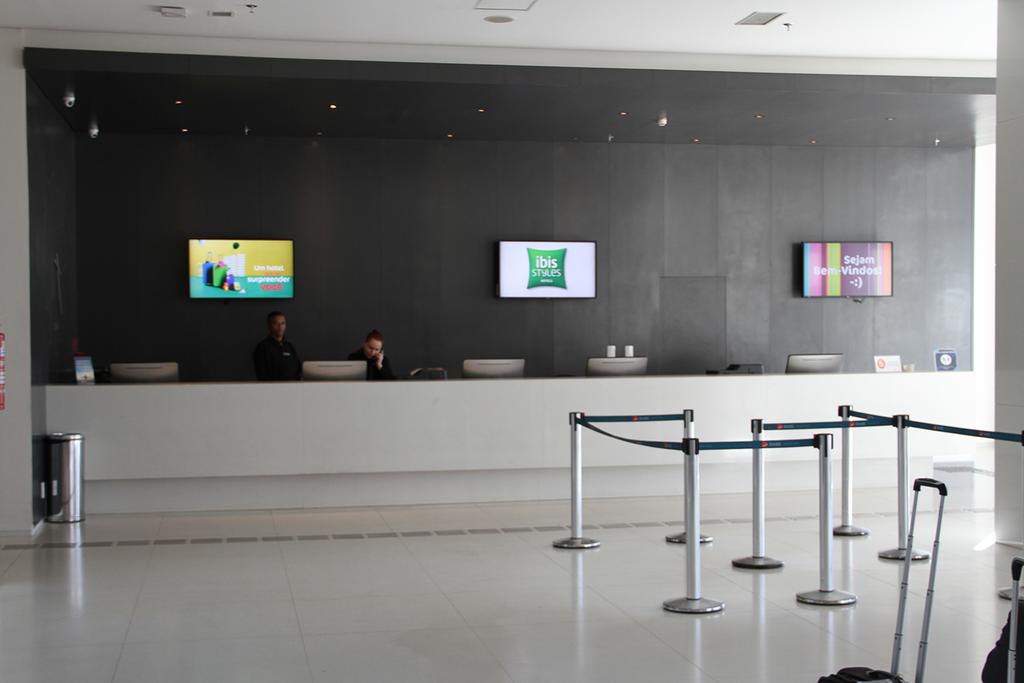 Base Concept Hotel Aeroporto
