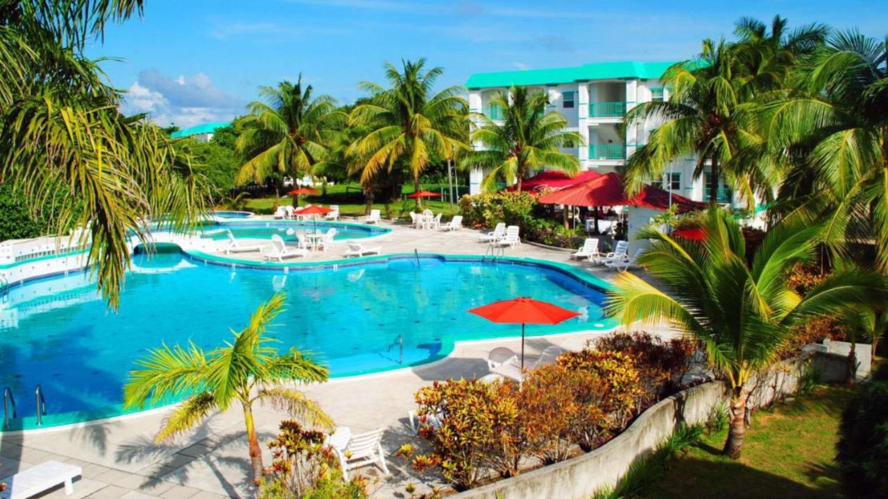 Best Western Grand Baymen Gardens
