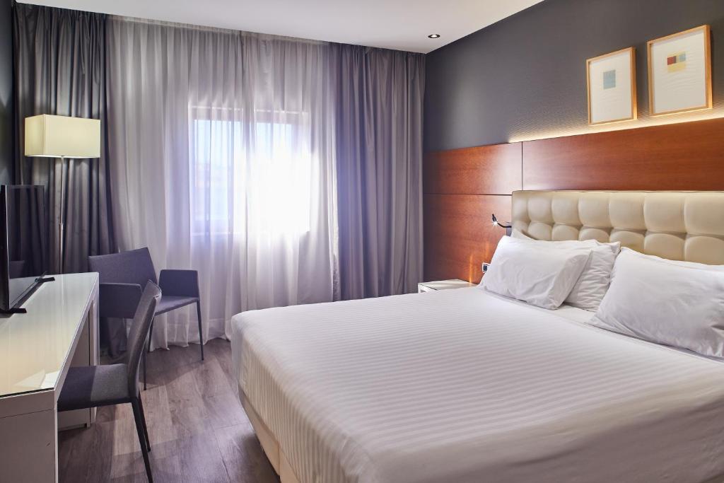 Hotel Silken Amara Plaza