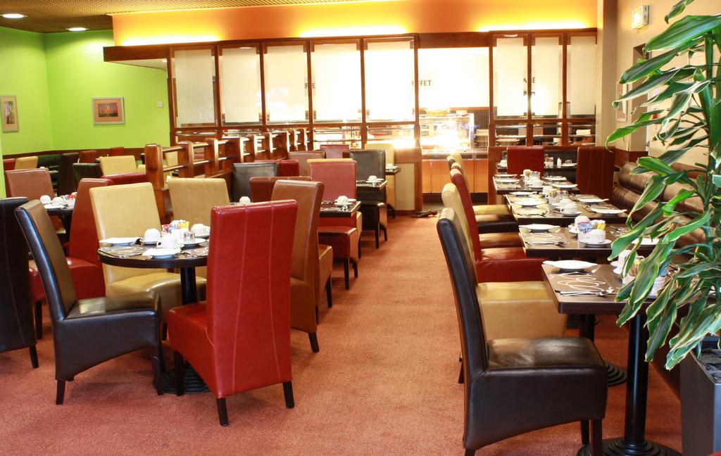 Hallmark Inn Derby