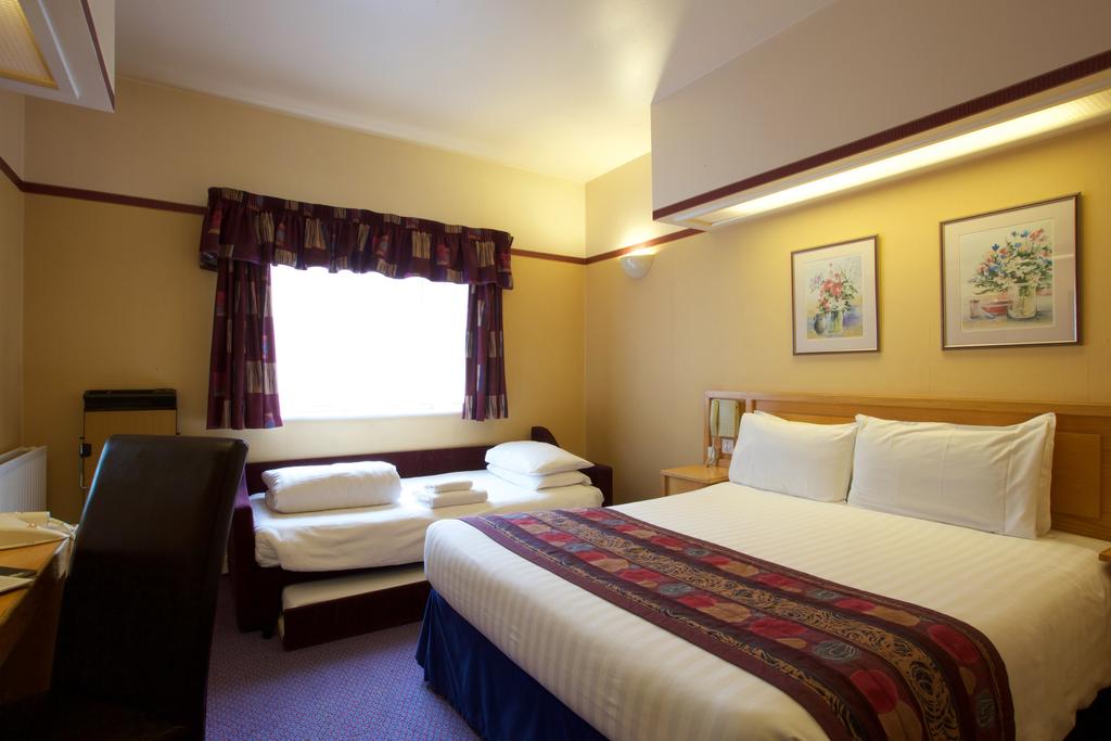 Hallmark Inn Derby
