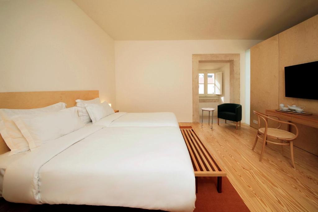 Montebelo Mosteiro de Alcobaca Historic Hotel