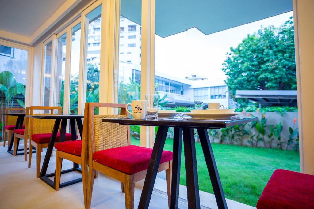 The Signature Hotel @ Thapae