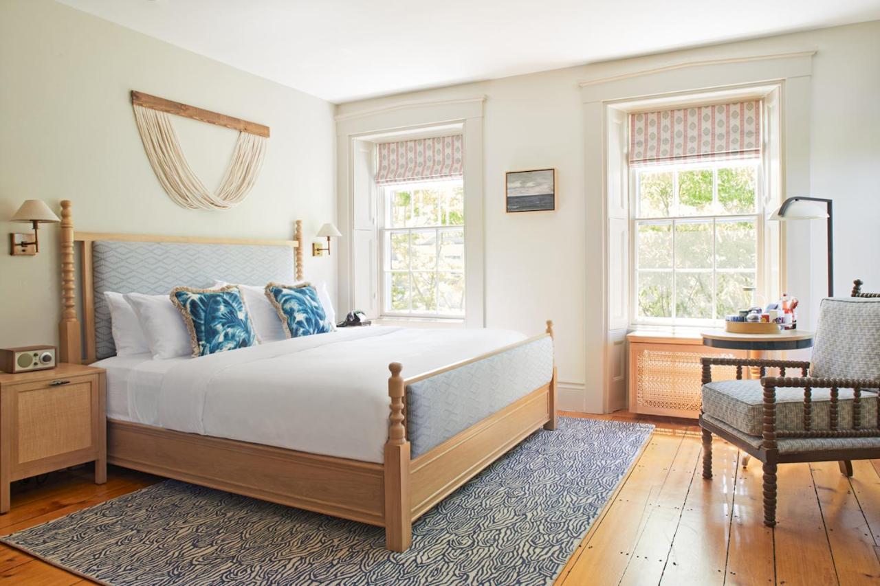 Faraway Nantucket