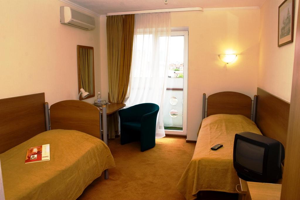 Express hotel