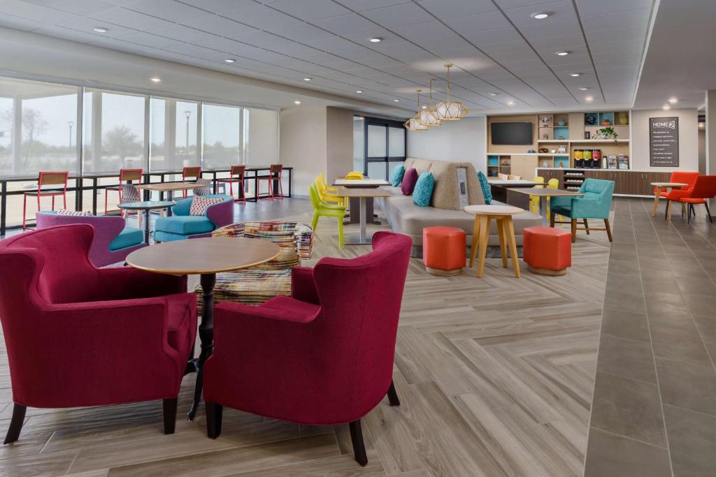 Home2 Suites by Hilton North Scottsdale near Mayo Clinic