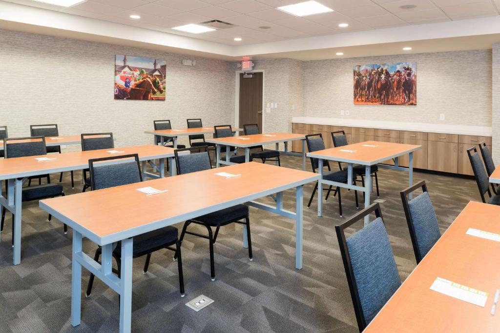 Home2 Suites by Hilton Louisville Downtown NuLu