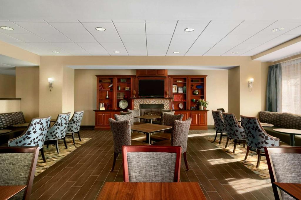 Hampton Inn Madison Huntsville Airport