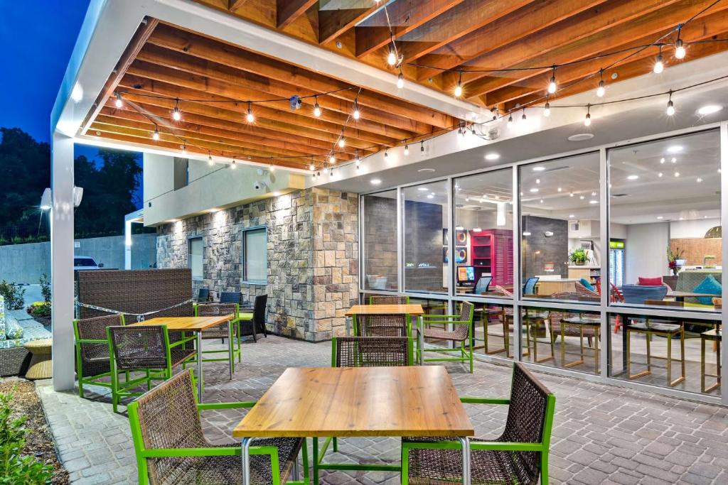 Home2 Suites by Hilton Hot Springs