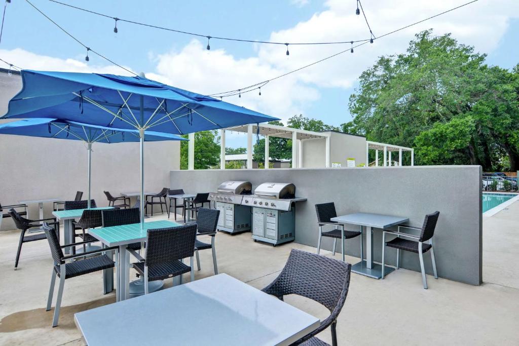 Home2 Suites by Hilton Pensacola I-10 at North Davis Hwy