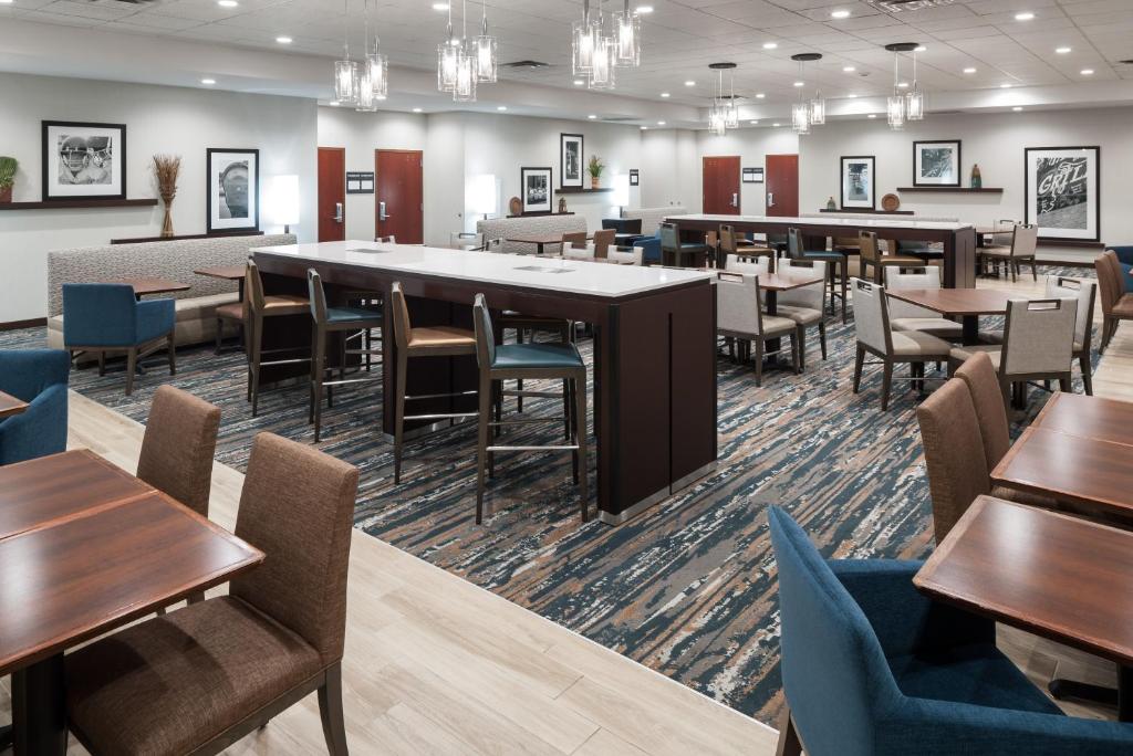 Hampton Inn St. Louis-Downtown (At the Gateway Arch)