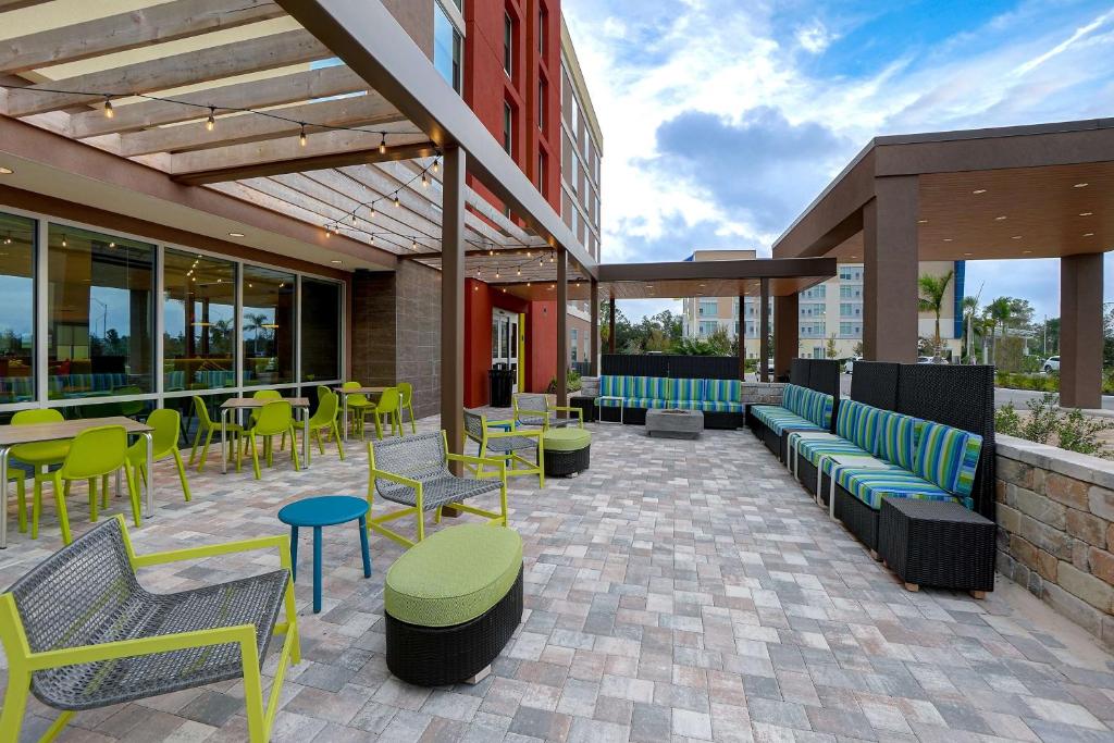 Home2 Suites by Hilton Lakewood Ranch