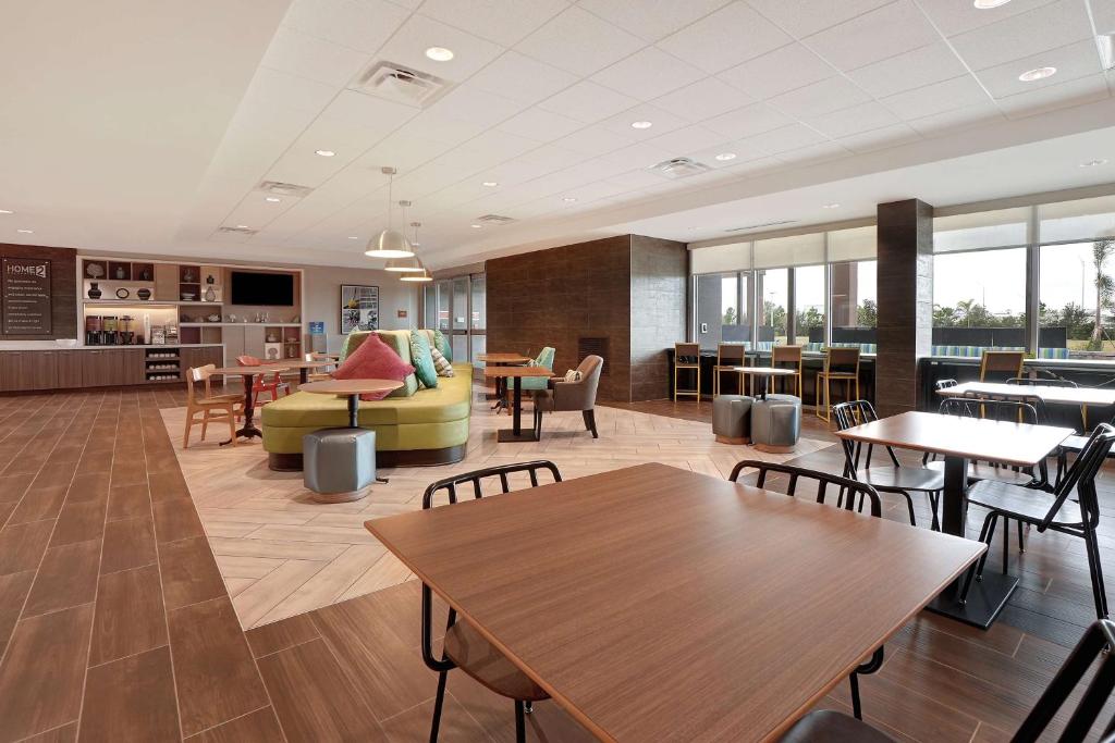 Home2 Suites by Hilton Lakewood Ranch
