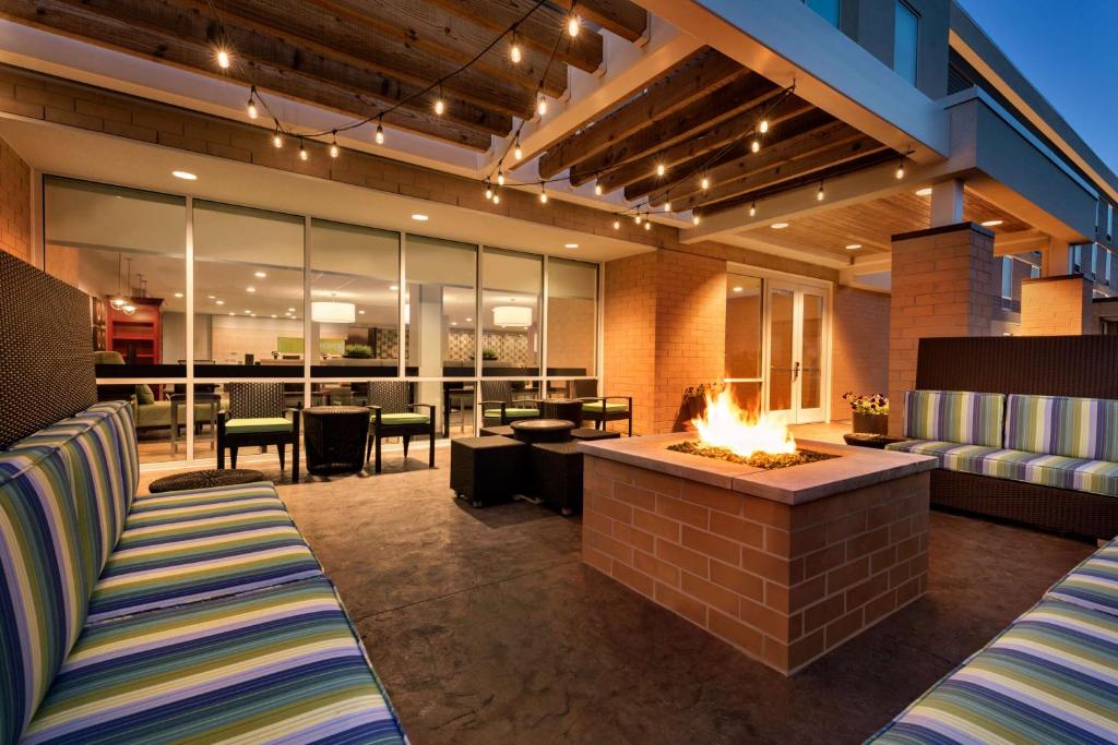 Home2 Suites by Hilton Menomonee Falls Milwaukee