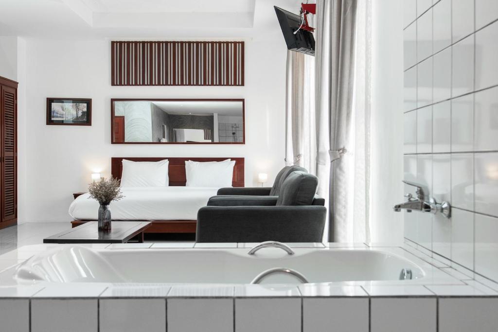S2 Modern Boutique Hotel