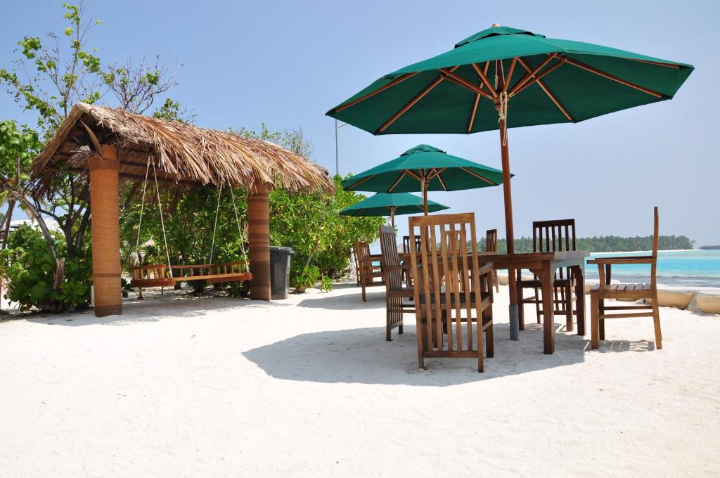 Rashu Hiyaa Guesthouse