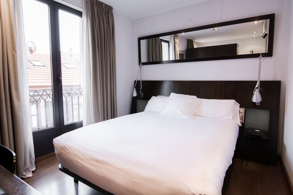 Petit Palace Arana
