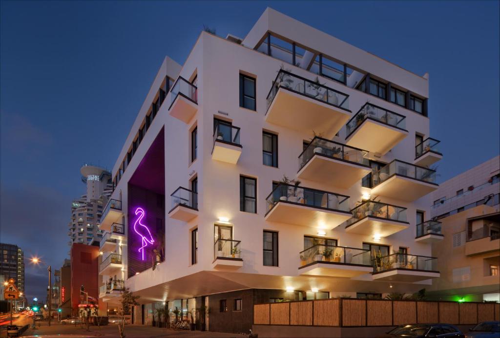 Brown Beach House Boutique Hotel