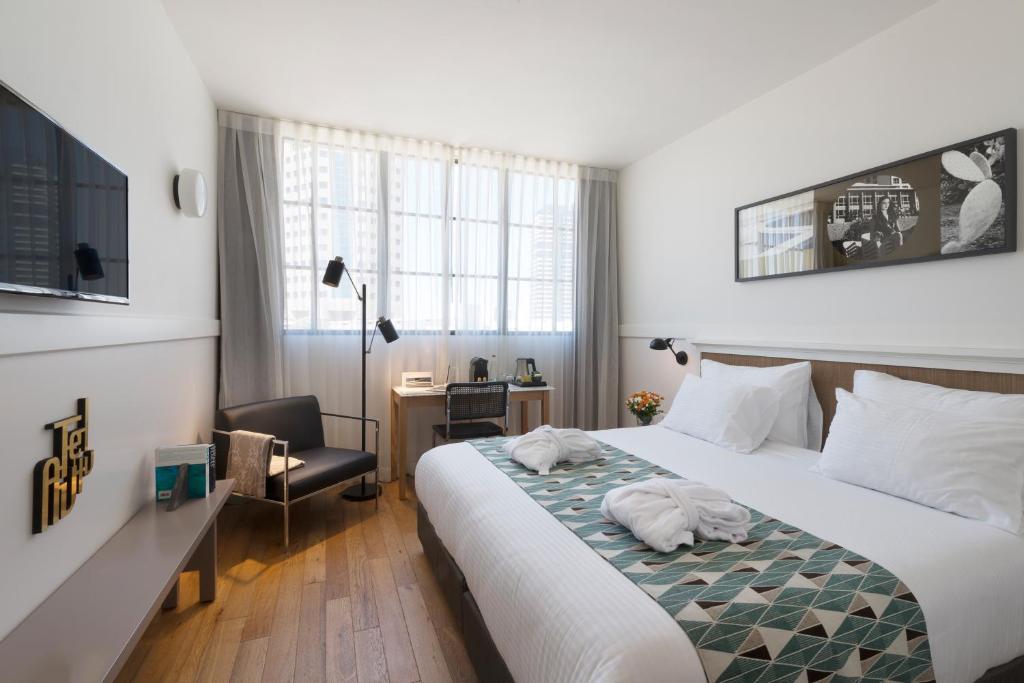 Lily & Bloom Boutique Hotel