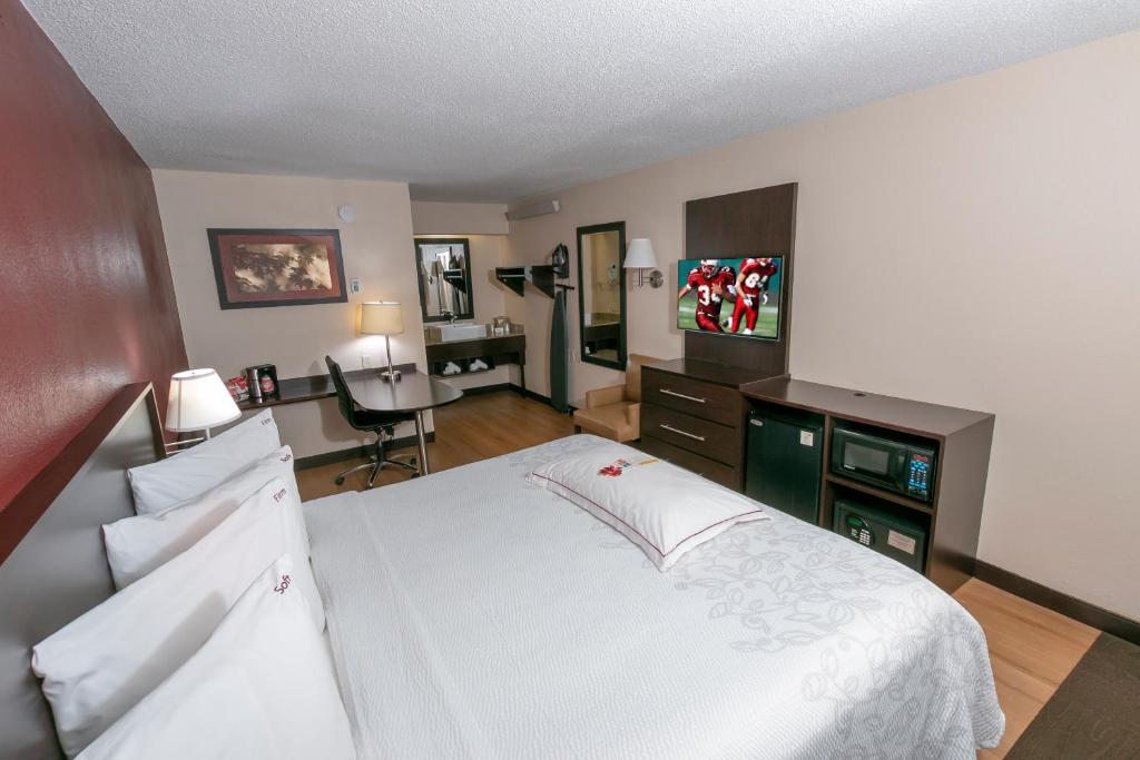 Red Roof Inn PLUS+ Atlanta - Buckhead