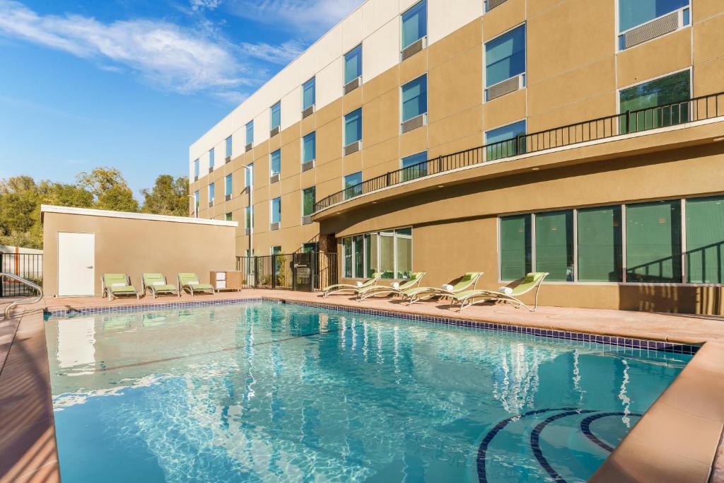 Holiday Inn Express & Suites Oakhurst-Yosemite Park Area