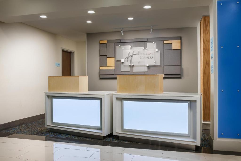 Holiday Inn Express & Suites Oakhurst-Yosemite Park Area