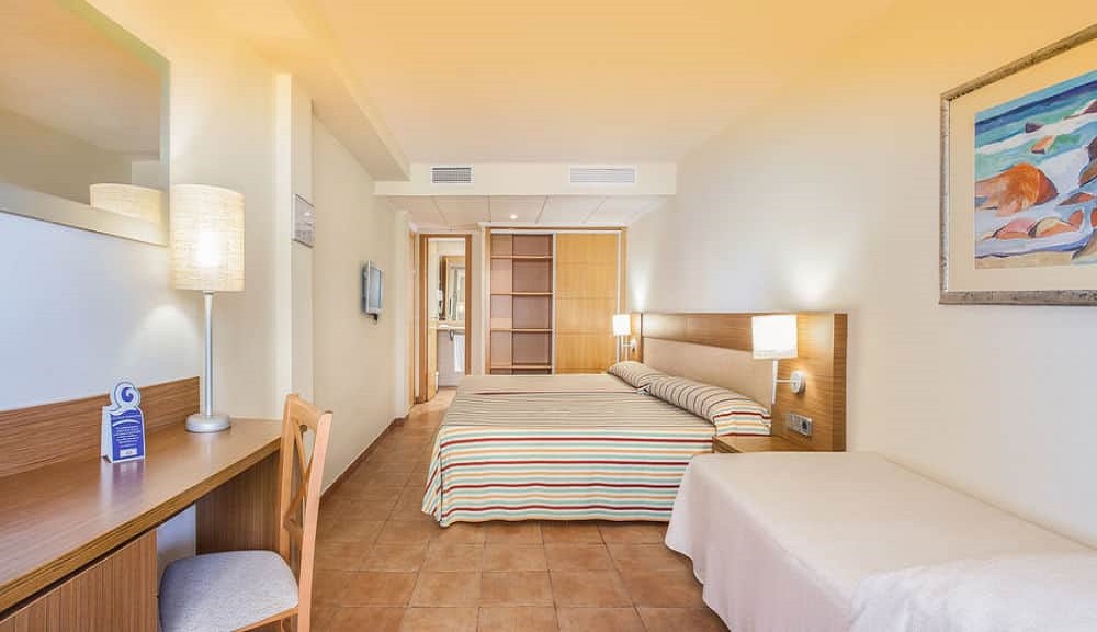RH Casablanca Suites
