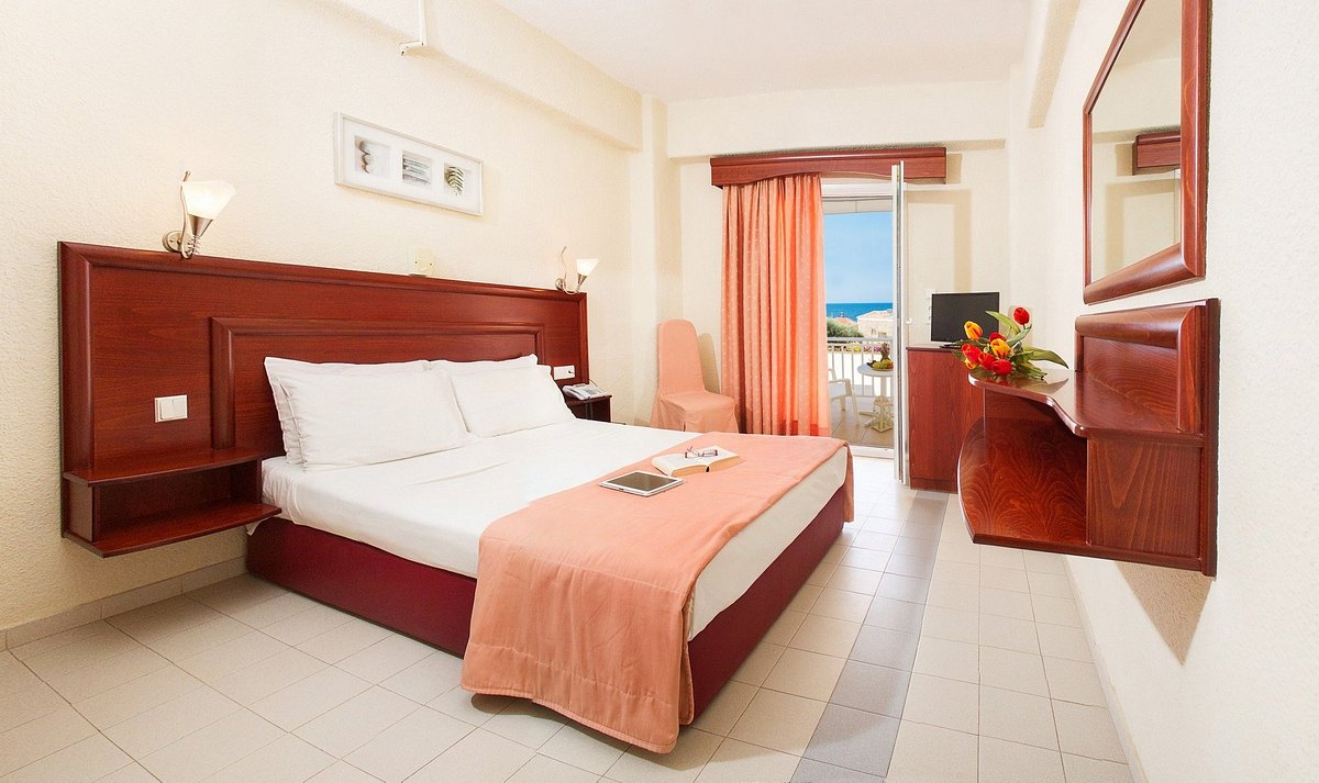 Loutra Village Holiday Apartments