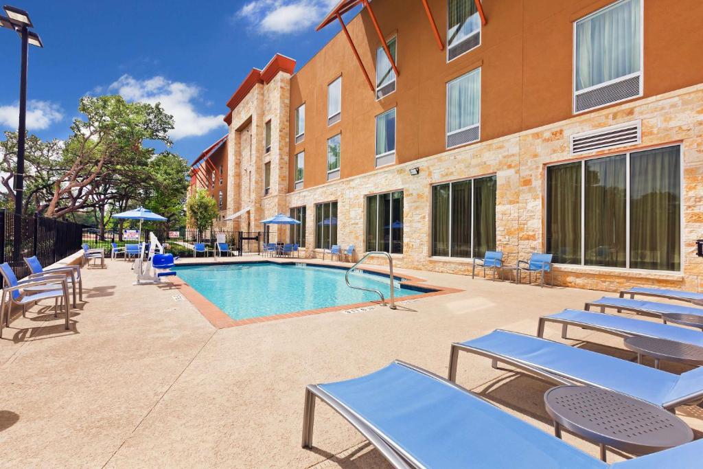 HAMPTON INN AUSTIN/OAK HILL