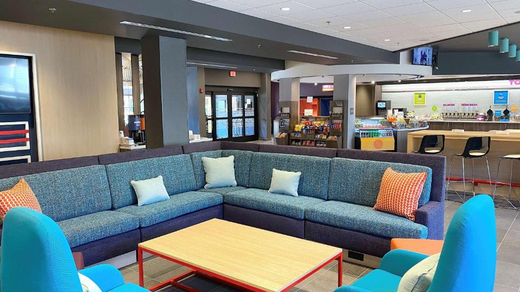 Tru By Hilton Baltimore Harbor East Md