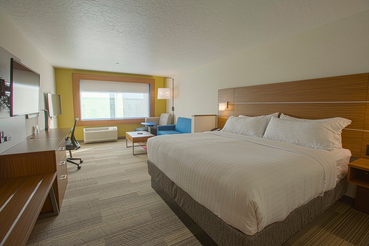 Holiday Inn Express and Suites Boise Airport