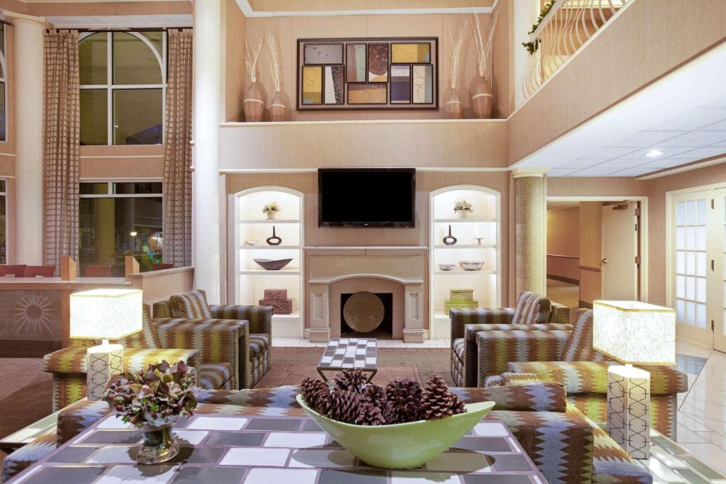 La Quinta Inn And Suites by Wyndham Houston Galleria Area