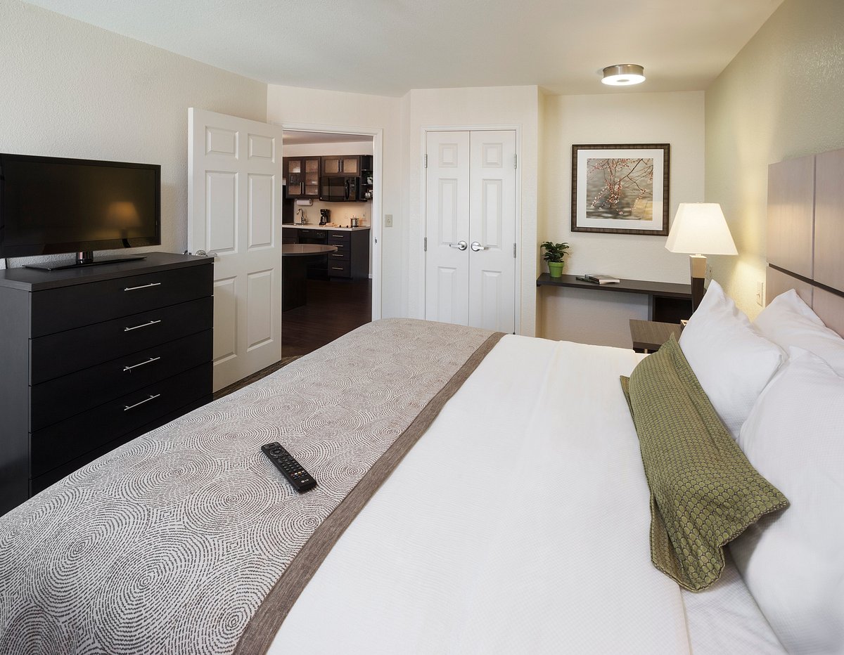 CANDLEWOOD SUITES MEMPHIS EAST