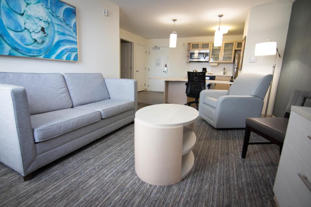 CANDLEWOOD SUITES MIAMI INTL AIRPORT - 36TH ST