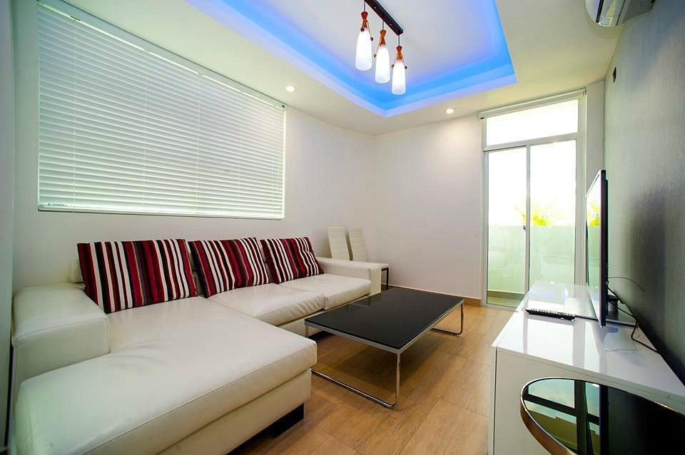 Airport Beach Hotel