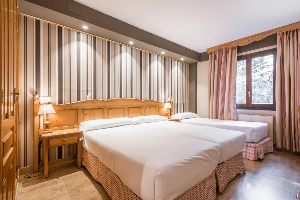 SNÖ Villa de Sallent 3*